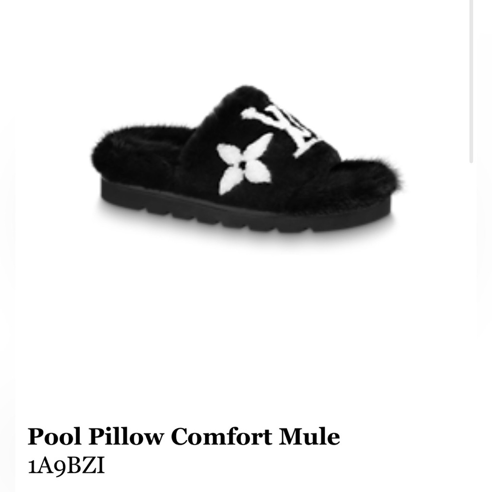 Louis Vuitton POOL PILLOW COMFORT MULE - Black Fuzzy Slides